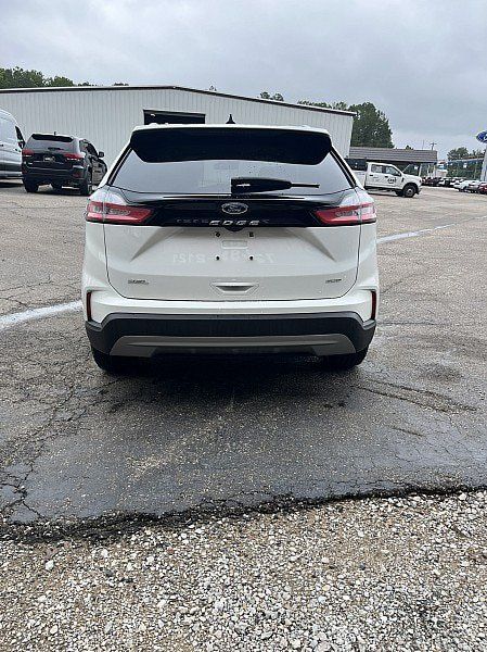 Used 2023 Ford Edge SEL w/ Convenience Package AWD/4WD image 6