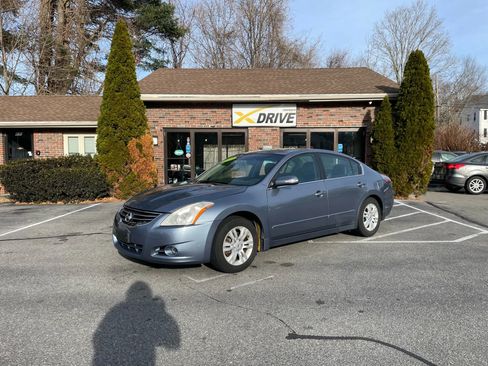 Used 2011 Nissan Altima 2.5 SL w/ 2.5SL Pkg image 4