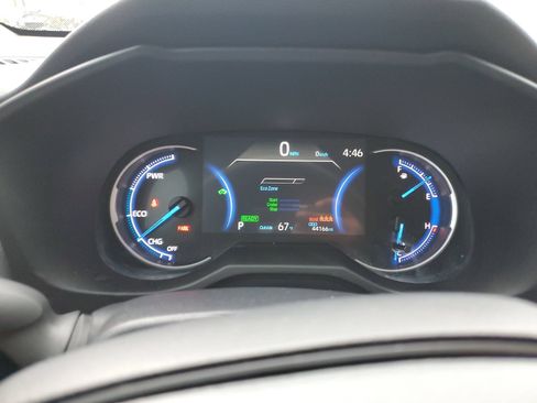 Certified 2025 Toyota RAV4 LE AWD/4WD image 23