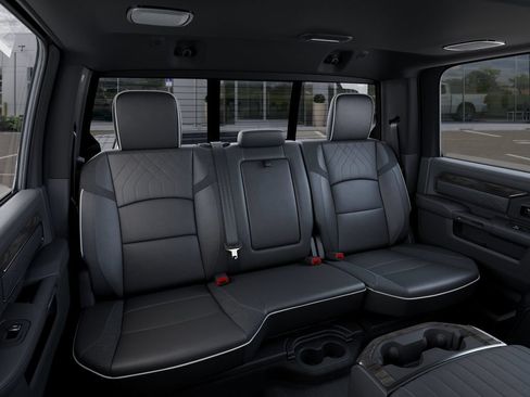 New 2026 RAM 2500 Limited AWD/4WD image 16