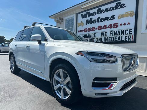 Used 2024 Volvo XC90 B5 Core AWD/4WD image 7