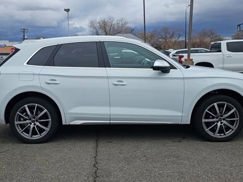 Used 2022 Audi SQ5 Premium Plus w/ Premium Plus Package image 9