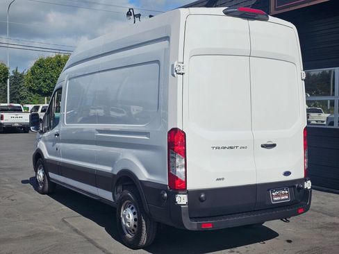 Used 2025 Ford Transit 250 148 High Roof AWD image 3