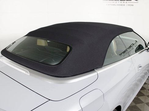 Used 2026 Mercedes-Benz CLE 300 4MATIC Cabriolet image 12