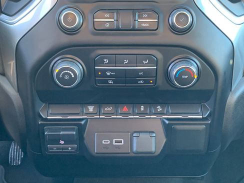 Used 2023 Chevrolet Silverado 2500 LT image 21