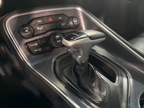 Used 2016 Dodge Challenger SXT Plus image 23