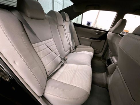 Used 2016 Toyota Camry LE FWD image 26