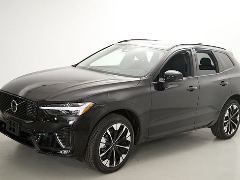 New 2026 Volvo XC60 B5 Plus w/ Protection Package Premier AWD/4WD image 6