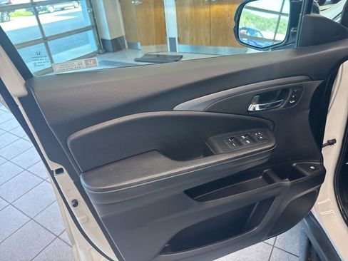 Used 2021 Honda Ridgeline RTL-E image 12