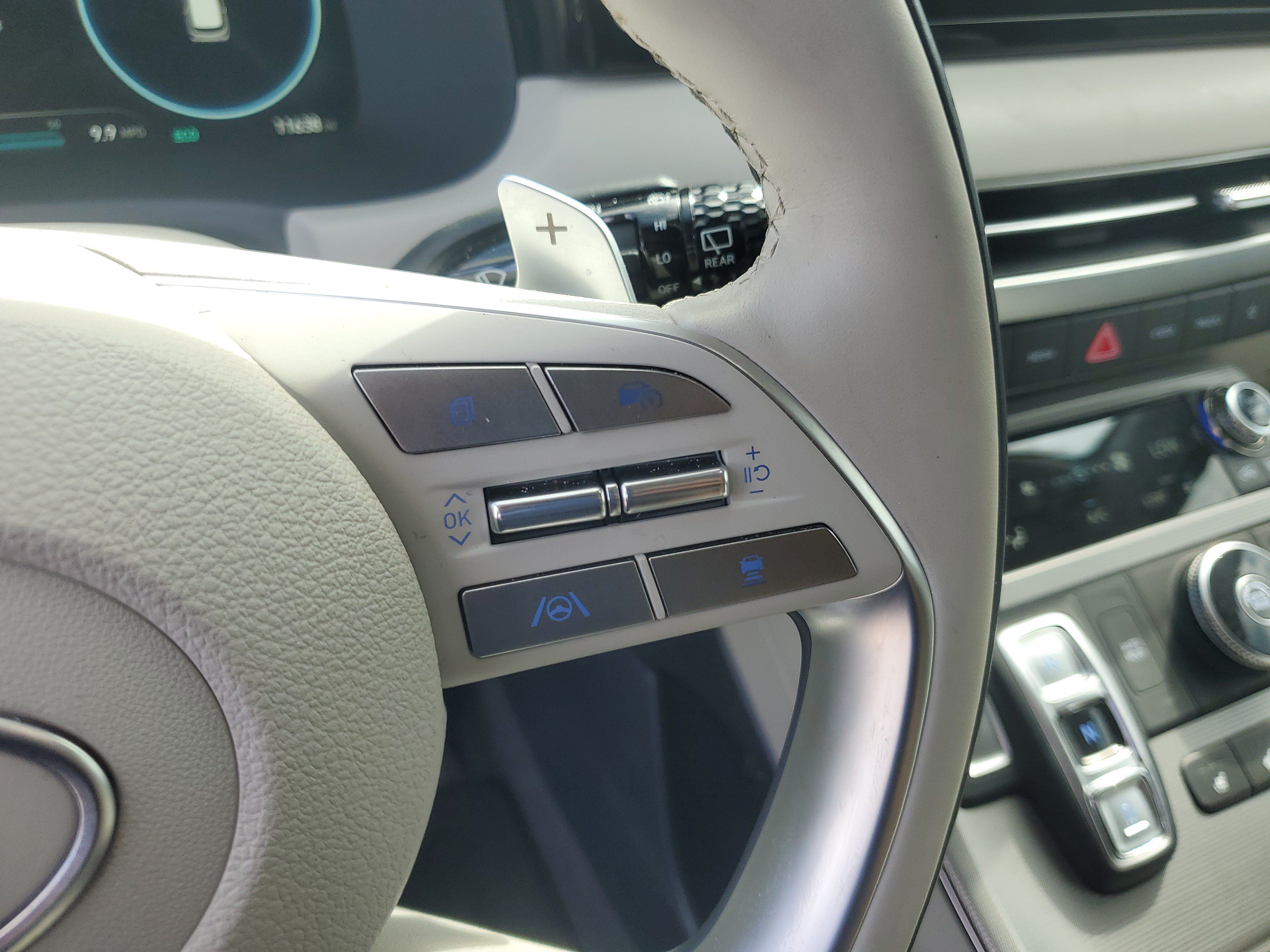 Used 2025 Hyundai Palisade Calligraphy FWD image 17