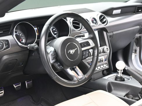 Used 2022 Ford Mustang GT Premium w/ GT Performance Package RWD image 12