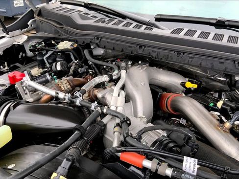 Certified 2024 Ford F250 Lariat w/ Lariat Ultimate Package image 30