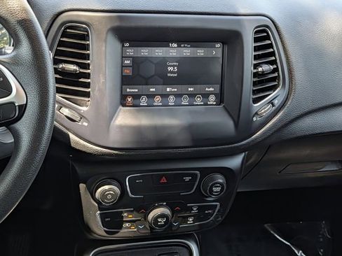 Used 2022 Toyota Corolla SE FWD image 14