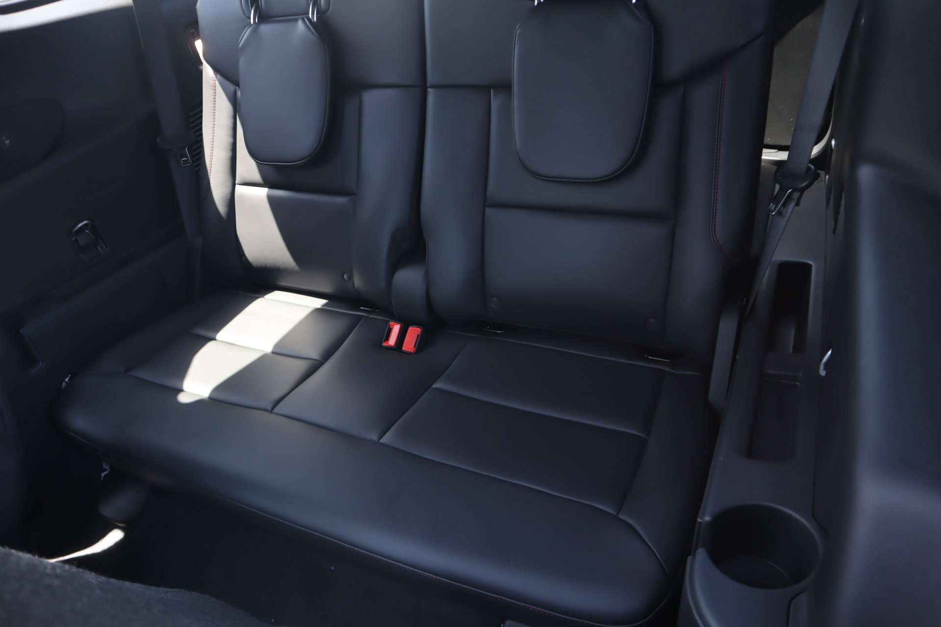 New 2026 Ford Explorer ST-Line w/ ST-Line Street Pack AWD/4WD image 14