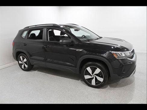 Certified 2024 Volkswagen Taos S AWD/4WD image 1