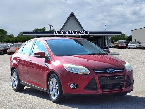 Used 2012 Ford Focus SE image 1