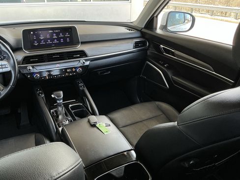Used 2022 Kia Telluride EX w/ EX Premium Package image 16