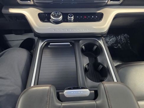 Used 2025 Ford Expedition Max Active image 44