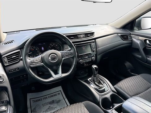 Used 2018 Nissan Rogue SV image 24