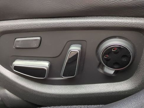 Used 2018 Genesis G80 3.3T Sport image 18