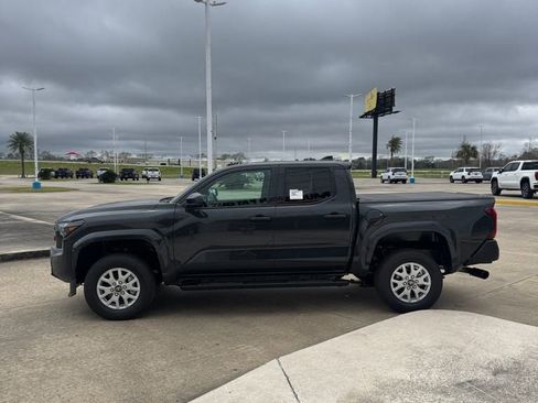Used 2026 Toyota Tacoma SR image 7