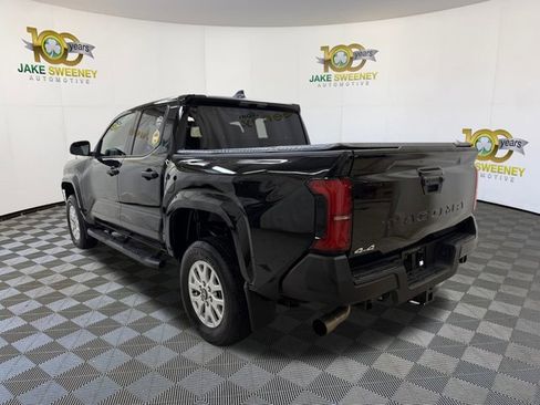 Used 2024 Toyota Tacoma SR image 7