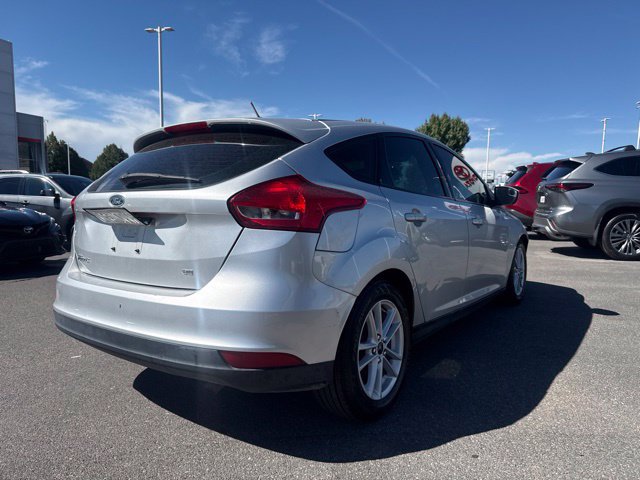Used 2018 Ford Focus SE FWD image 4
