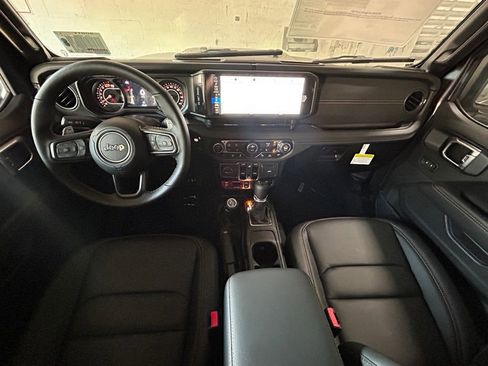 New 2025 Jeep Wrangler Unlimited Rubicon 392 image 10