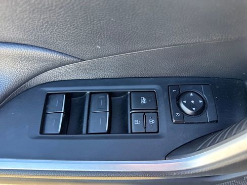 Used 2024 Toyota RAV4 XLE image 25