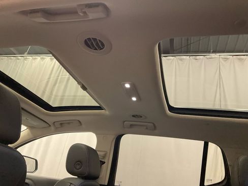 Used 2021 GMC Acadia Denali w/ Denali Ultimate Package image 36