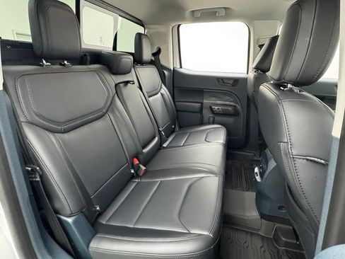 Used 2024 Ford Maverick Lariat w/ Black Appearance Package FWD image 34