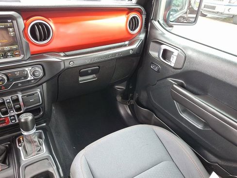 Used 2021 Jeep Wrangler Unlimited Rubicon image 17