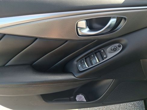 Used 2018 INFINITI Q50 Sport AWD/4WD image 12