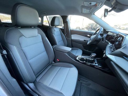 New 2026 Chevrolet Trax LT w/ Driver Confidence Package FWD image 31