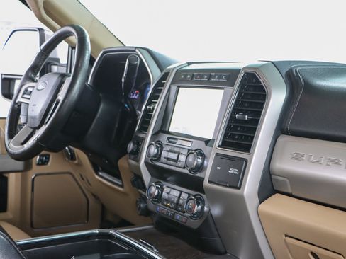 Used 2020 Ford F250 Lariat w/ Lariat Ultimate Package image 28