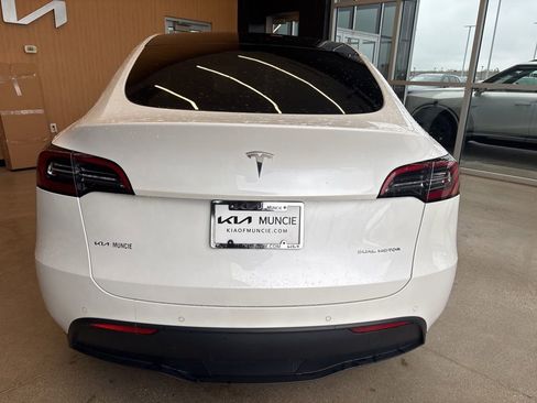 Used 2021 Tesla Model Y Long Range AWD/4WD image 12