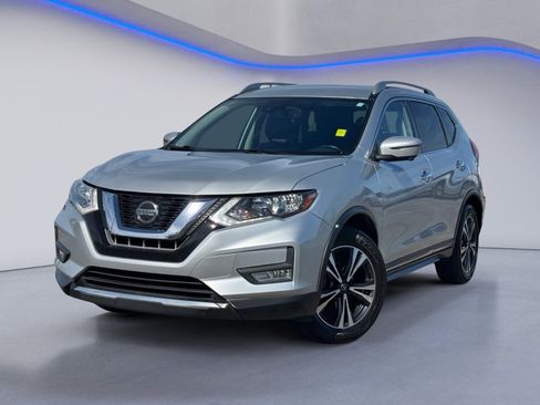 Used 2018 Nissan Rogue SL image 2
