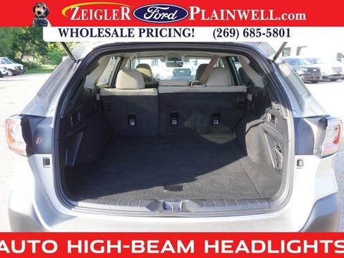 Used 2020 Subaru Outback Premium image 10