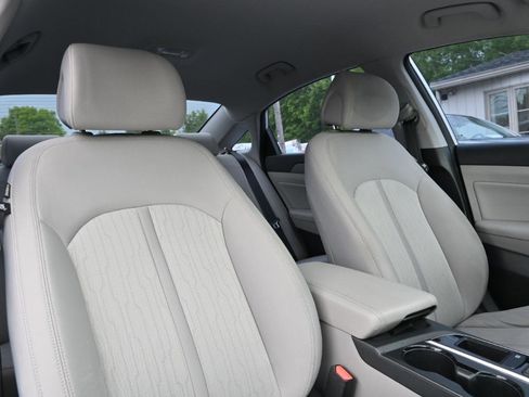 Used 2017 Hyundai Sonata SE FWD image 35