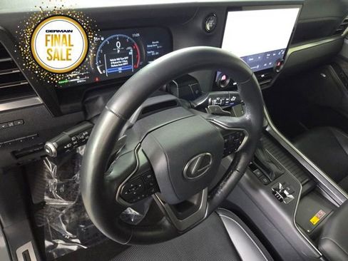 Used 2024 Lexus GX 550 image 14