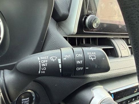 Used 2024 Toyota RAV4 XLE image 22