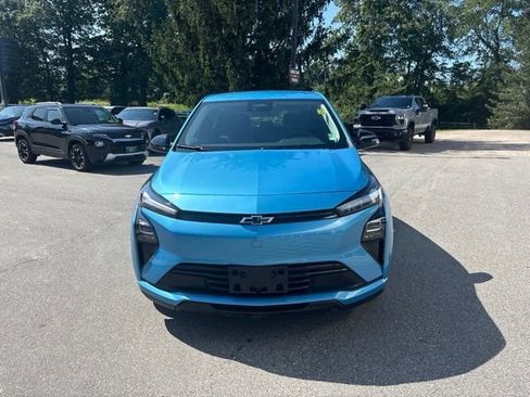 Used 2027 Chevrolet Bolt LT w/ Comfort Package FWD image 3