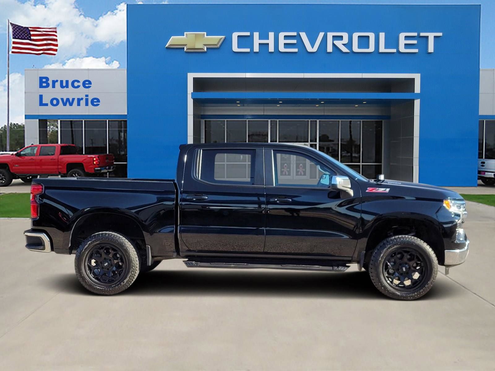 Used 2022 Chevrolet Silverado 1500 LT AWD/4WD image 6