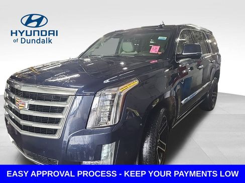 Used 2017 Cadillac Escalade Premium Luxury image 1