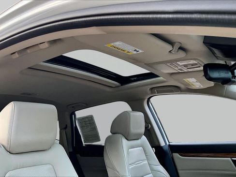 Certified 2019 Honda CR-V Touring image 14