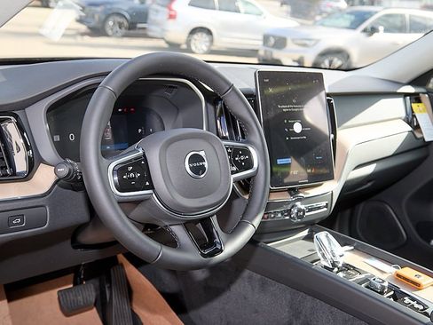 New 2026 Volvo XC60 B5 Core image 13