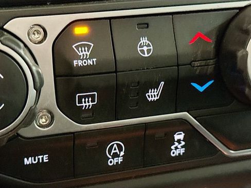 Used 2018 Jeep Wrangler Unlimited Rubicon w/ Dual Top Group image 20