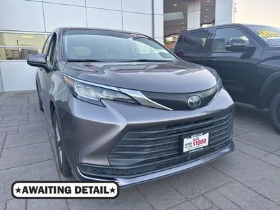 Used 2021 Toyota Sienna LE