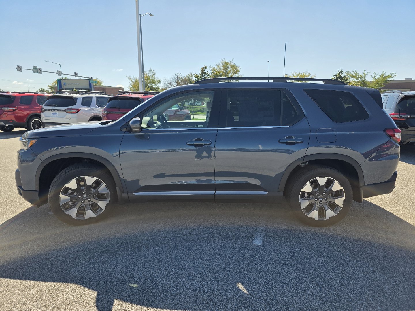 New 2026 Honda Pilot Touring image 13