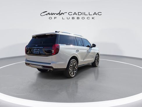 Used 2025 Ford Expedition Platinum w/ Platinum Ultimate Package image 8